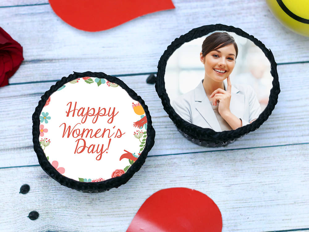 Top View of Personalises Photo Cup Cake