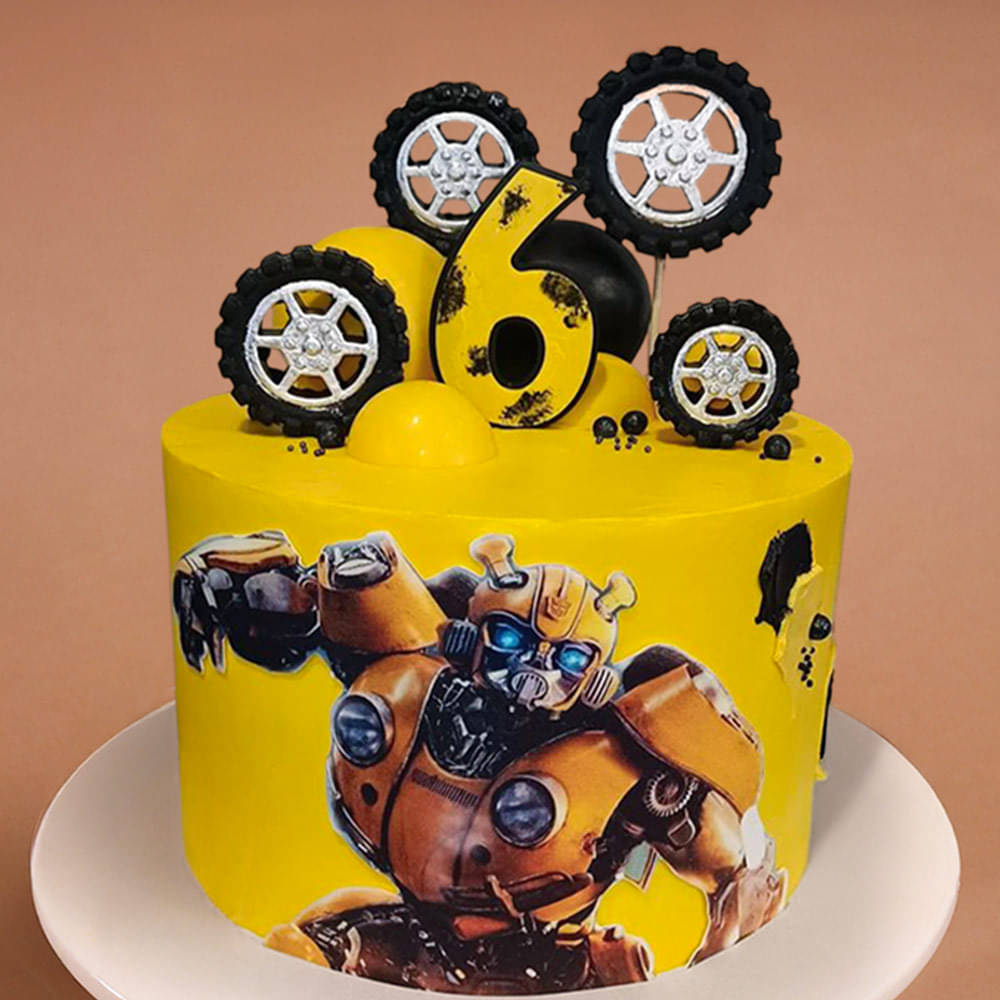 Adventurous Bumblebee Theme Cake