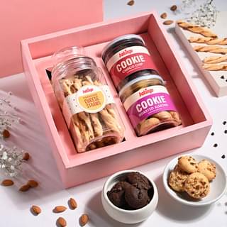 Almond Cookies With Choco Chip Cookies N Cheese Straws Gift Hampers
