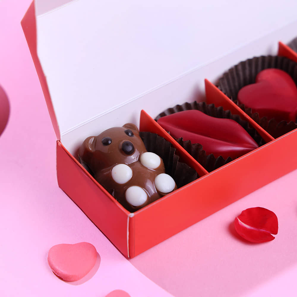 Assorted Valentines Chocolate Box Online