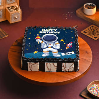 Astronaut Birthday Cake
