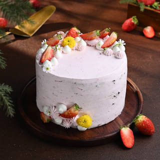 Berry Blush Strawberry Cake