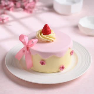 Berry Ribbon Bento Drip Cake