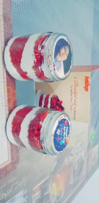 Personalised Red Velvet Jar Cakes