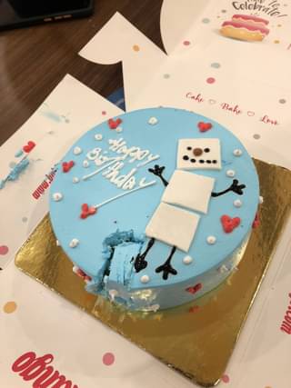 Snowman Vanilla Birthday Cake