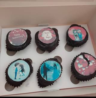 Personalised Anniversary Cupcakes Set