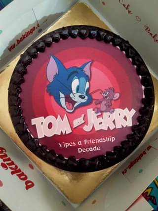 Tom & Jerry Chocolaty Cake