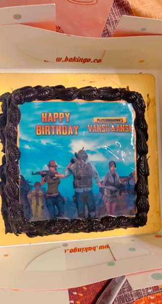 Revellers Poster Pubg Cake