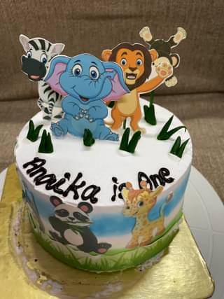 Jungle Paradise Theme Cake