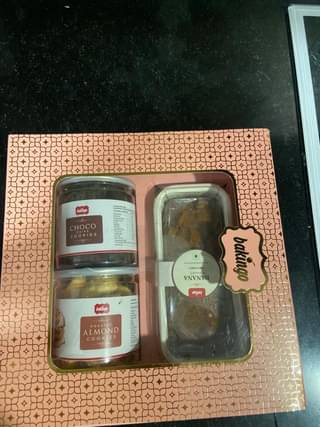 Tea Cake N Cookies Hamper