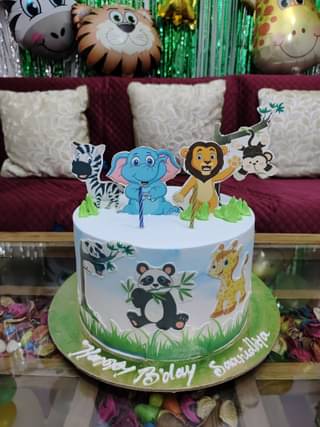 Jungle Paradise Theme Cake