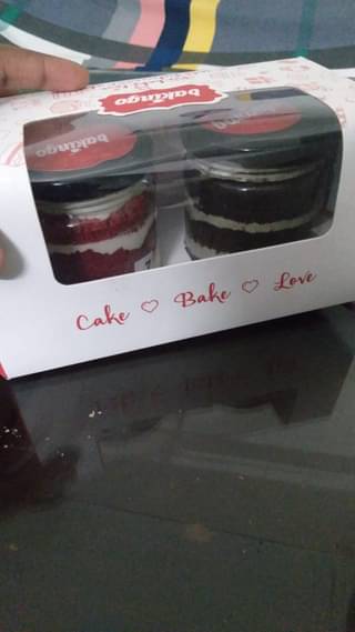 Red Velvet And Oreo Chocolate Jar Cake