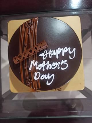 Chocolate Truffle Moms Day Cake