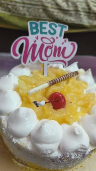 Best Mommy Pineapple Cake