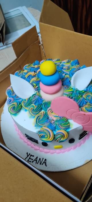 Hello Kitty Cutie Cake