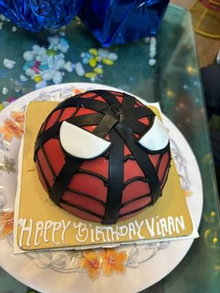 Spiderman Chocolate Pinata Cake