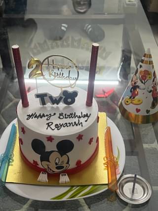 Mickey Mouse Star Cake