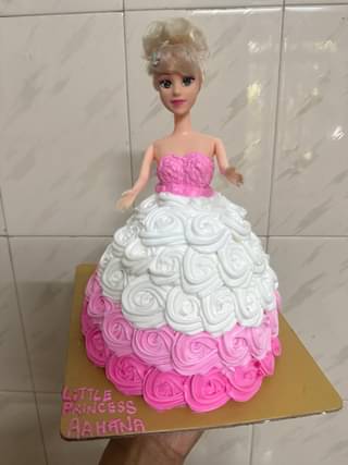 Cream Fantasy Barbie Cake