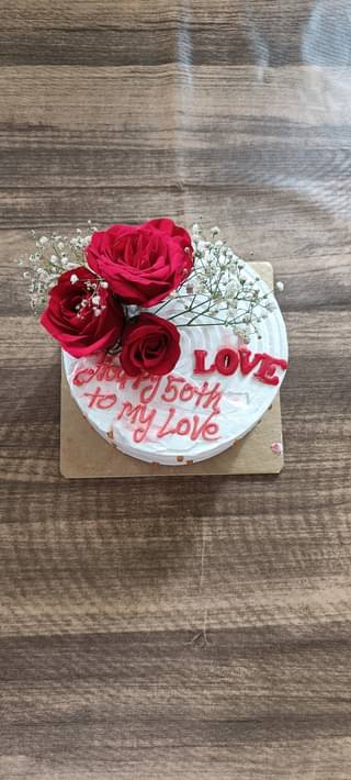 Love N Rose pinepple Cake