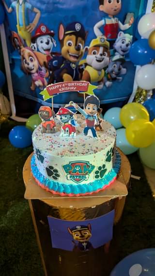 Paw Patrol Familia Theme Cake