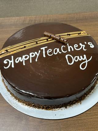 Round Teachers Day Delight Truffle Cake