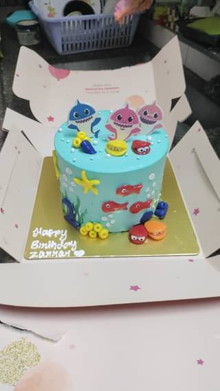 Baby Shark Cute Cake