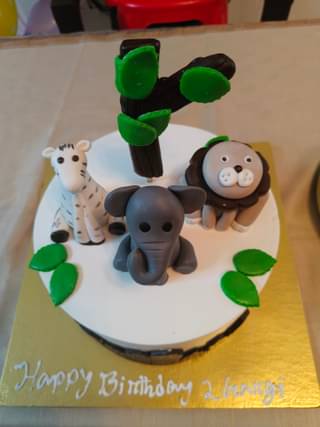 Jungle Jamboree Cake