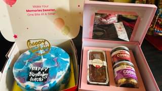 Tea Cake N Cookies Hamper