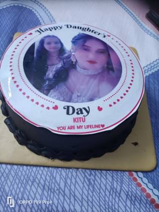 Daughters Day Round Shaped Photo Cake