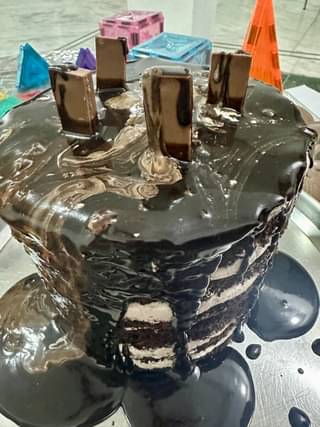 KitKat Pull Me Up Birthday Cake