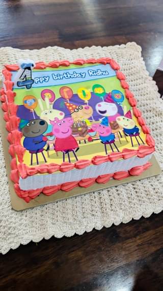 Peppa Birthday Party Cake