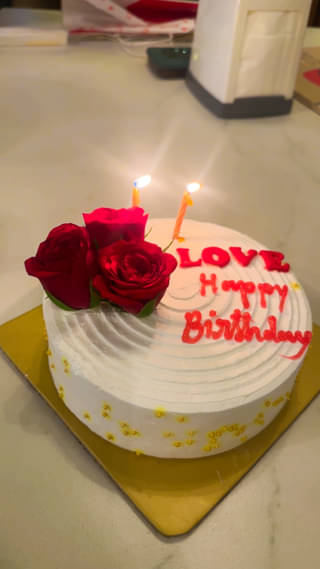 Love N Rose pinepple Cake