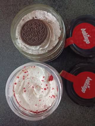 Red Velvet & Oreo Chocolate Jar Cakes