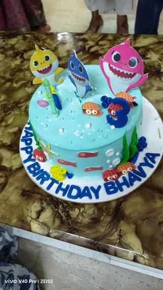 Baby Shark Cute Cake