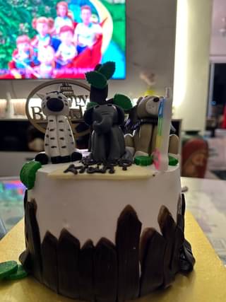 Jungle Jamboree Cake