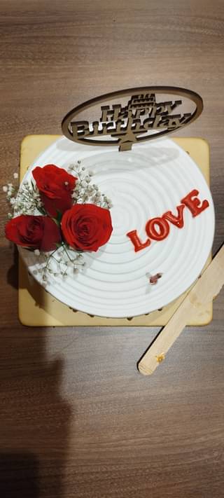 Love N Rose pinepple Cake