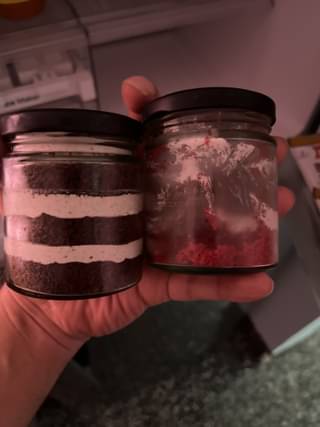 Red Velvet And Oreo Chocolate Jar Cakes