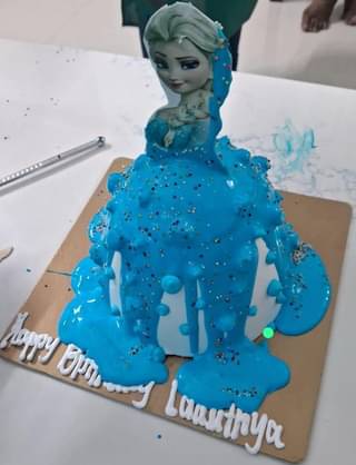 Frozen Theme Pull Me Up Chocolate Cake