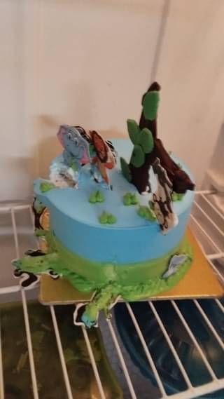 Jungle Paradise Theme Cake