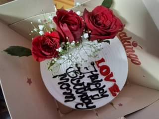 Love N Rose pinepple Cake