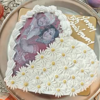 Photo N Floral Multi Flavour Cake