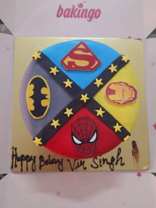 Spiderman Superheroes Cake