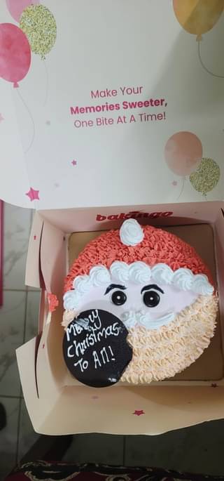 Sweet Santa Cake