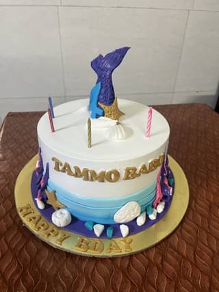 Deep Dive Mermaid Cake