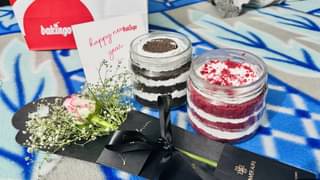 Red-Velvet & Oreo Chocolate Jar Cake