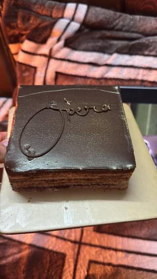 French La Opera Coffee Choco Cake