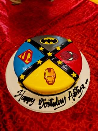 Superheroes United Theme Cake