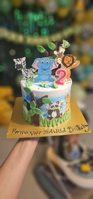 Jungle Paradise Theme Cake