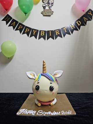 Unicorn Pinata Butterscotch Cake