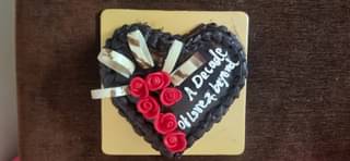 Heart Shape ChocoTruffle Cake With Fondant Roses